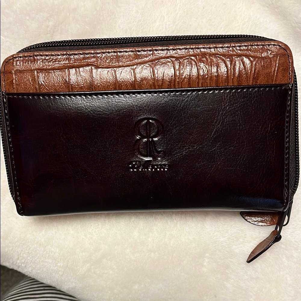 Bellerose Brown Leather Wallet Classic Design.  Removable checkbook attachment.